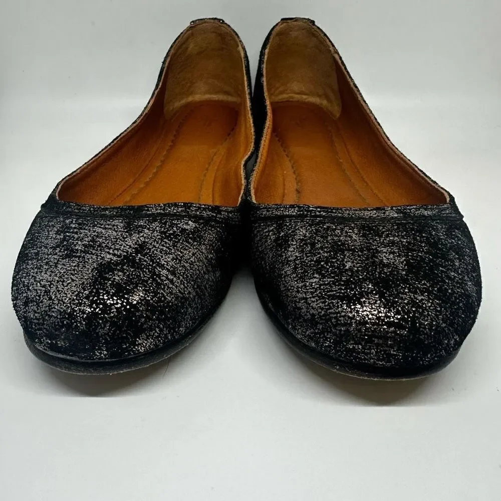 Frye Carson Flats